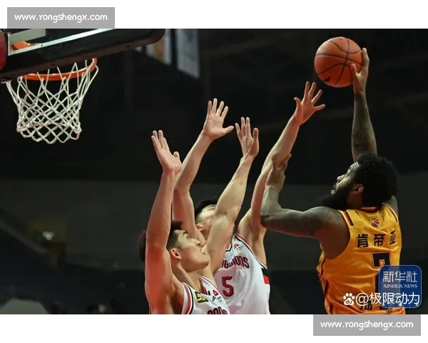 今日篮球赛精彩对决回顾各队比分战况全面解析